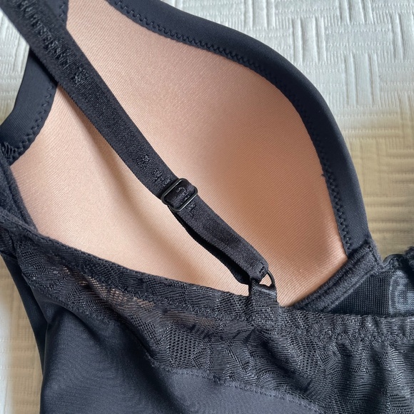 Triumph Shapewear Bodysuit - Picture 5 of 9